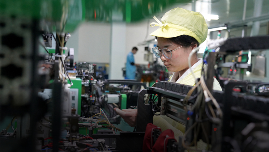 2025新澳门特马今晚开什么,美政府将暂停对布朗大学拨款,展开计划实施_社交版V14.59